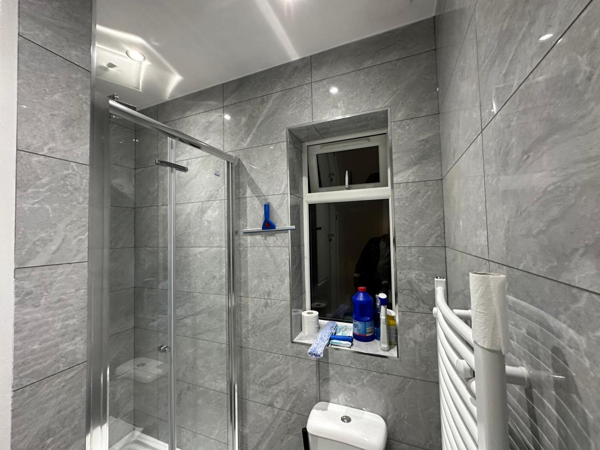 4Th Studio Flat With Private Own Bathroom A London Luxury Family Home Setup And Furnished With Double Bed Plus A Double Futon-Sofa Bed A Single Futon Bed A Baby Cot And Garden And Free Parking Экстерьер фото
